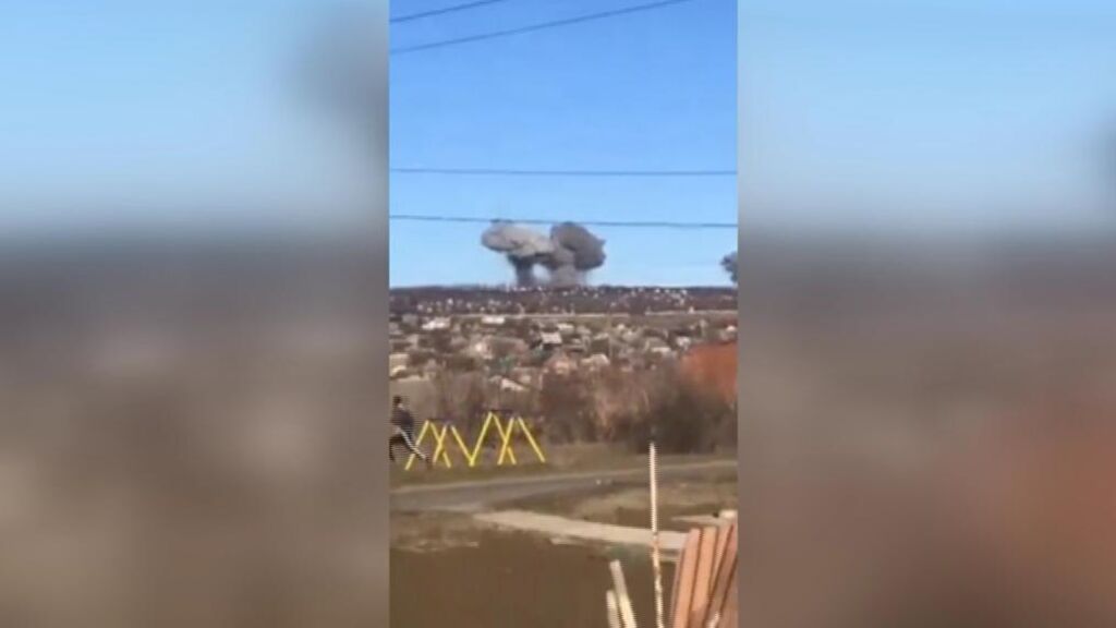 28 días de guerra en Ucrania: sigue el asedio a Mariúpol, ahora desde el mar