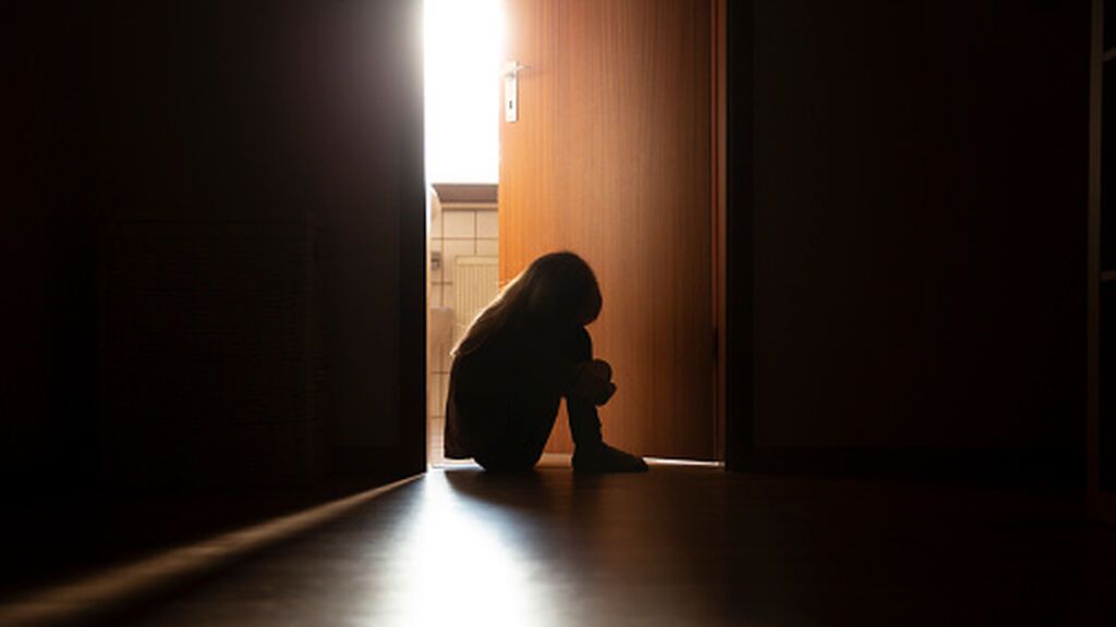 Un niña de 11 años narra el infierno con su familia: su padre, su hermano, su tío y su abuelo la violan