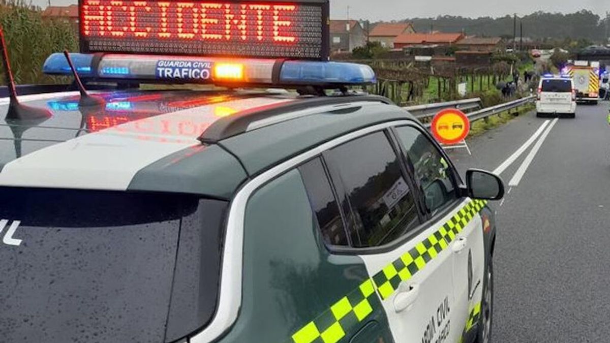 Una conductora ebria circula siete kilómetros en sentido contrario y causa un accidente en Sada Una conductora ebria circula siete kilómetros en sentido contrario y causa un accidente en Sada