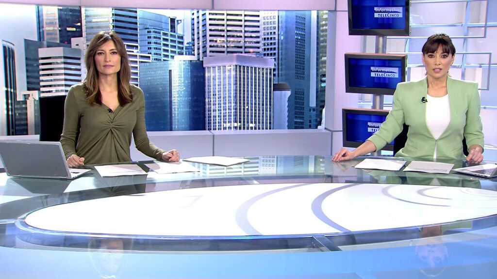 Con Arancha Morales y Leticia Iglesias Informativos Telecinco 2022 Matinal 23/03/2022