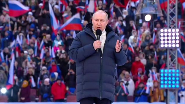 Putin Con Ropa Normal El exclusivo y carísimo look de Putin en su reaparición pública: 20.000 ...