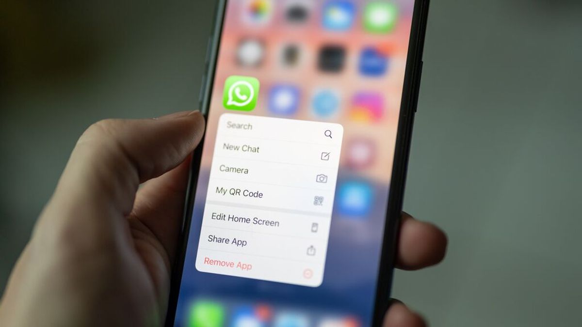 Así es la 'cámara secreta' de tu Whatsapp: para qué sirve y cómo puedes usarla