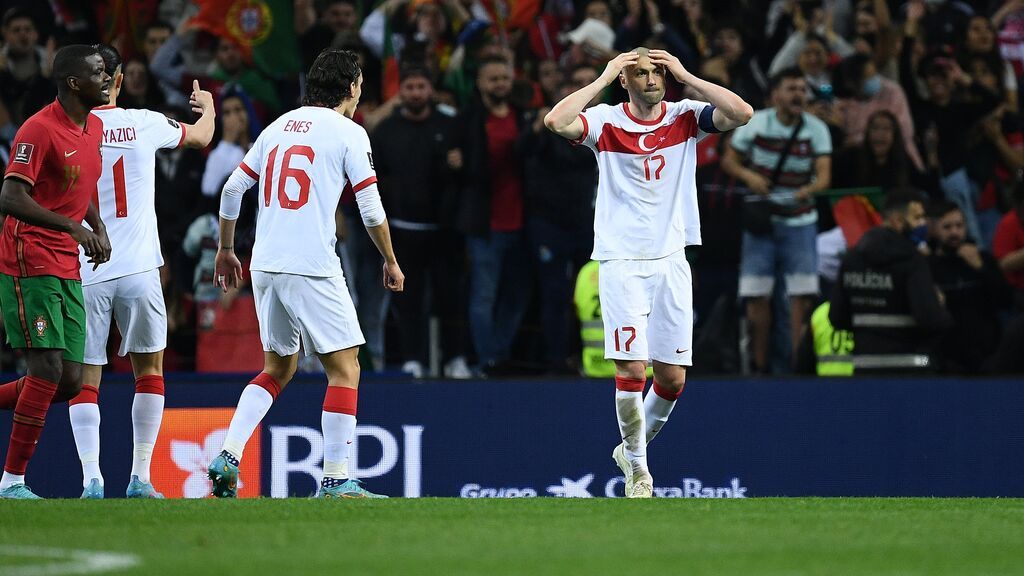 Yilmaz falla el penalti ante Portugal