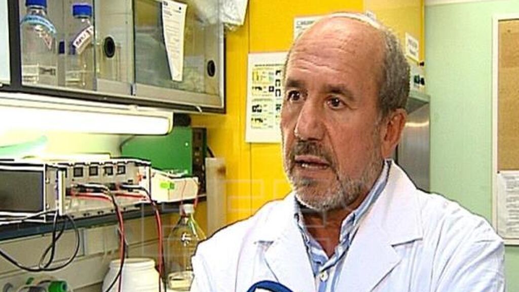 El virólogo español Mariano Esteban mantiene la esperanza en su vacuna contra el covid: "No está muerta"