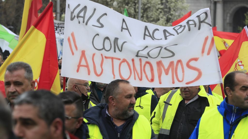Manifestación de los transportistas en Madrid: del unos cuantos de Fernando Simón a ministra dimisión
