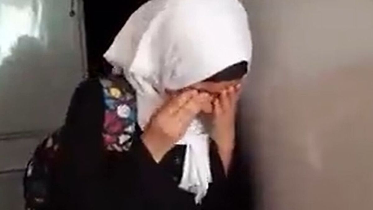 El descorazonador vídeo de una niña afgana entre lágrimas porque los talibanes no le dejan ir a la escuela
