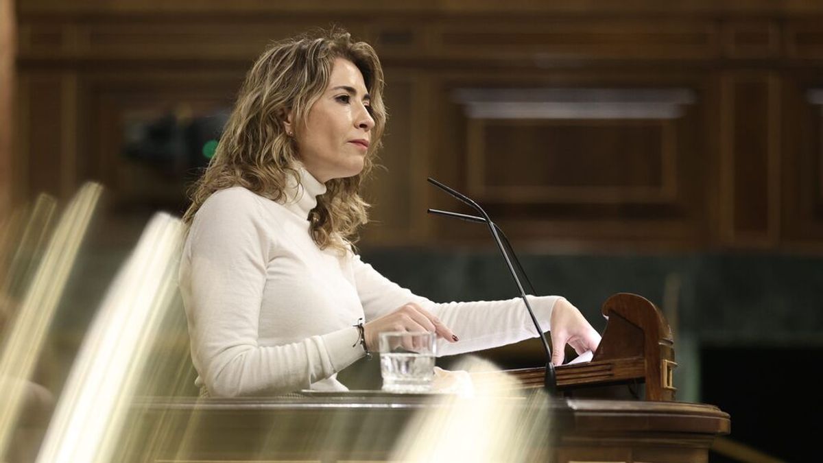 La ministra de Transportes dispuesta a reunirse con los convocantes del paro para explicarles un acuerdo "histórico" La ministra de Transportes dispuesta a reunirse con los convocantes del paro para explicarles un acuerdo "histórico"
