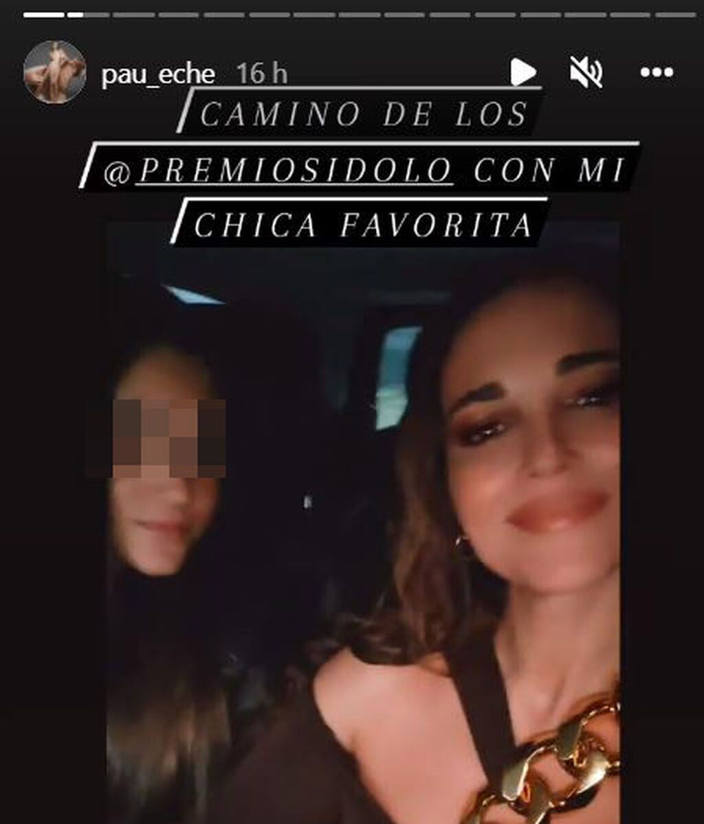 Daniella Bustamante asiste a los 'Premios ídolo' junto a Paula Echevarría