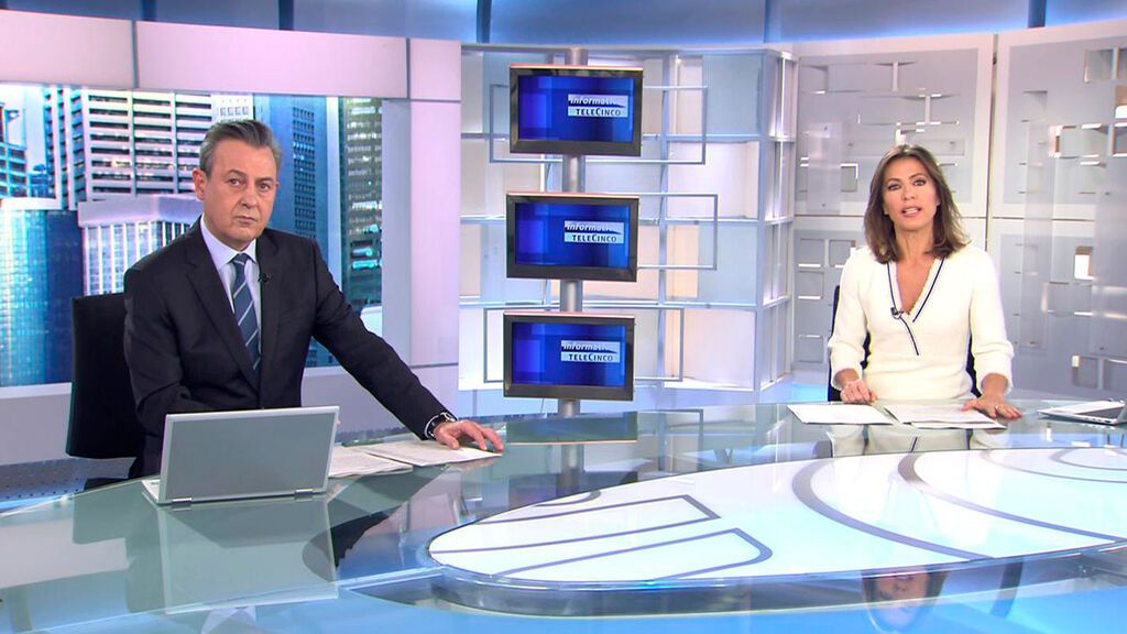 Con José Ribagorda y Ángeles Blanco Informativos Telecinco 2022 Mediodía 26/03/2022