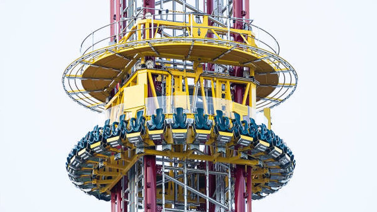 Un joven de 14 años muere tras caer de la torre de caída libre más alta del mundo