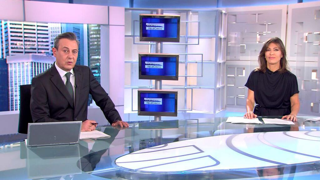 Con José Ribagorda y Ángeles Blanco Informativos Telecinco 2022 Mediodía 27/03/2022