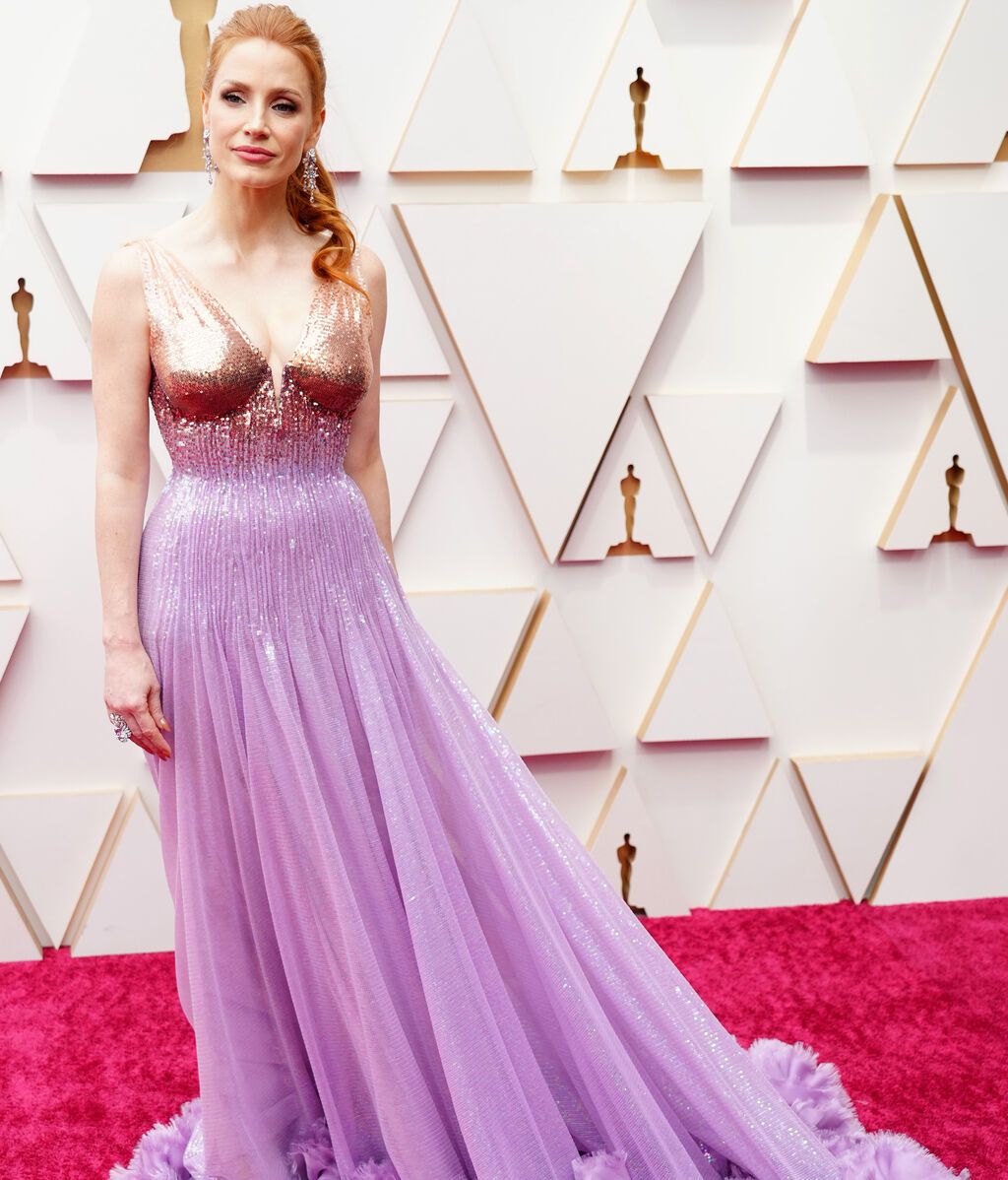 Premios Oscar 2022: las estrellas lucen en la alfombra roja en la gran noche del cine