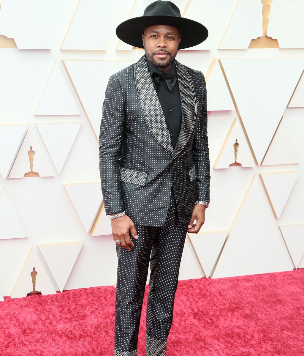 D-Nice posa en la alfombra roja de los Premios Oscar 2022