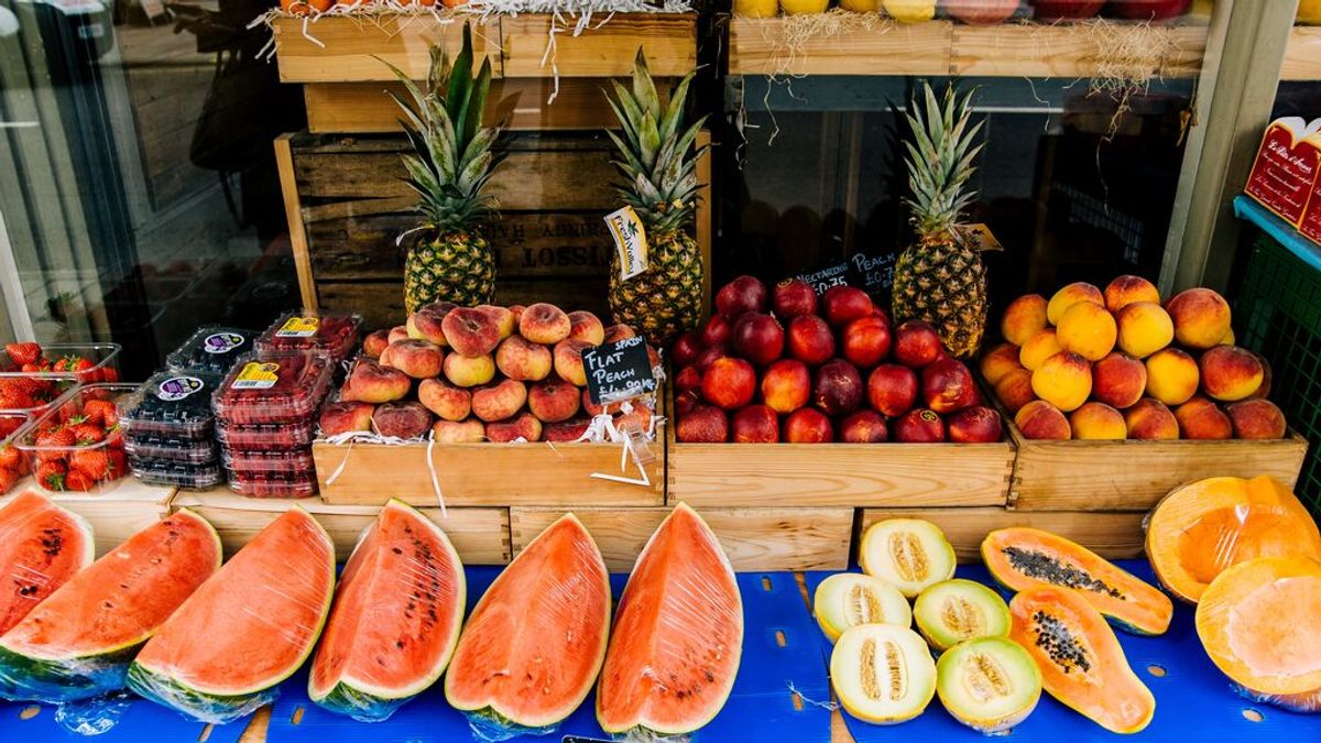Sanidad alerta: comprar fruta cortada en supermercados puede suponer un riesgo para la salud