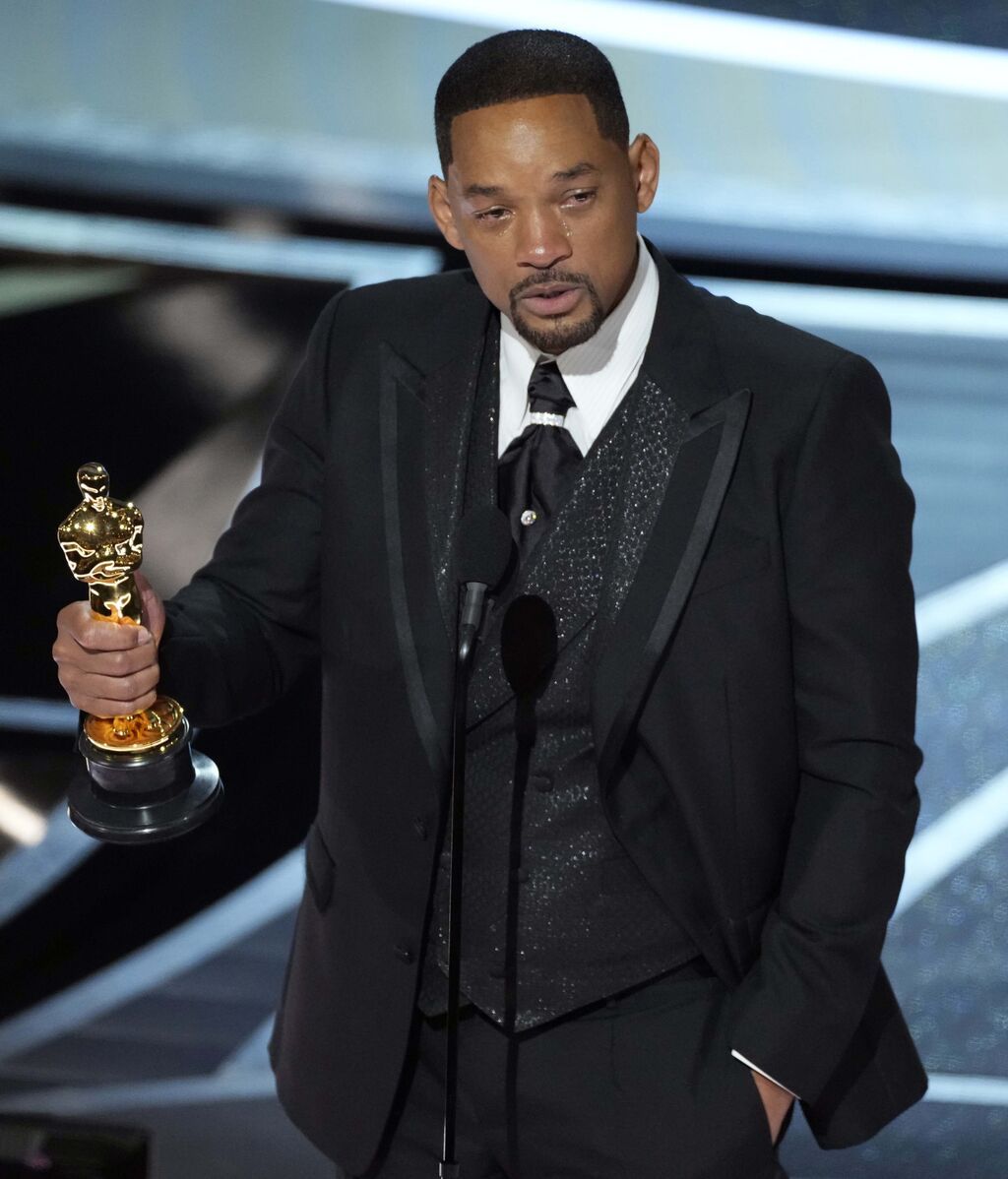Will Smith llora al recoger su Oscar