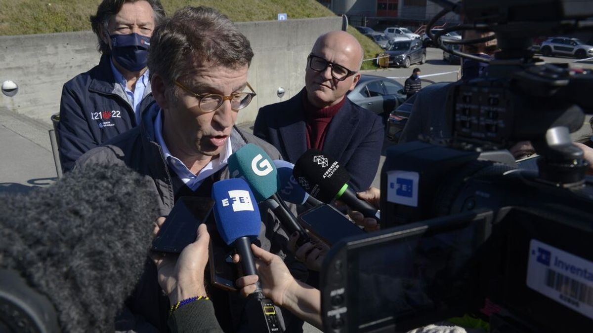 Feijóo avanza que en abril se iniciará su relevo en la Xunta con las miradas puestas en Alfonso Rueda Feijóo avanza que en abril se iniciará su relevo en la Xunta con las miradas puestas en Alfonso Rueda