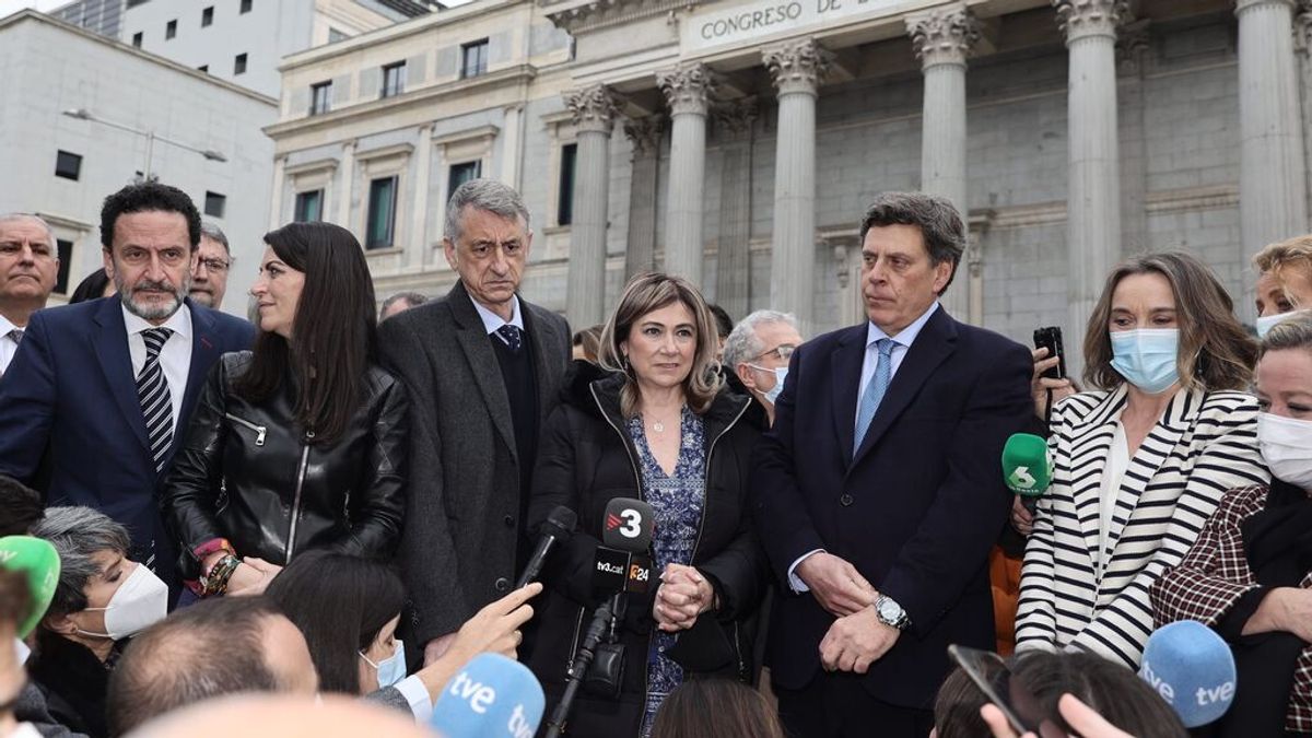 Familiares de Marta Calvo y Diana Quer ante el Congreso Familiares de Marta Calvo y Diana Quer ante el Congreso