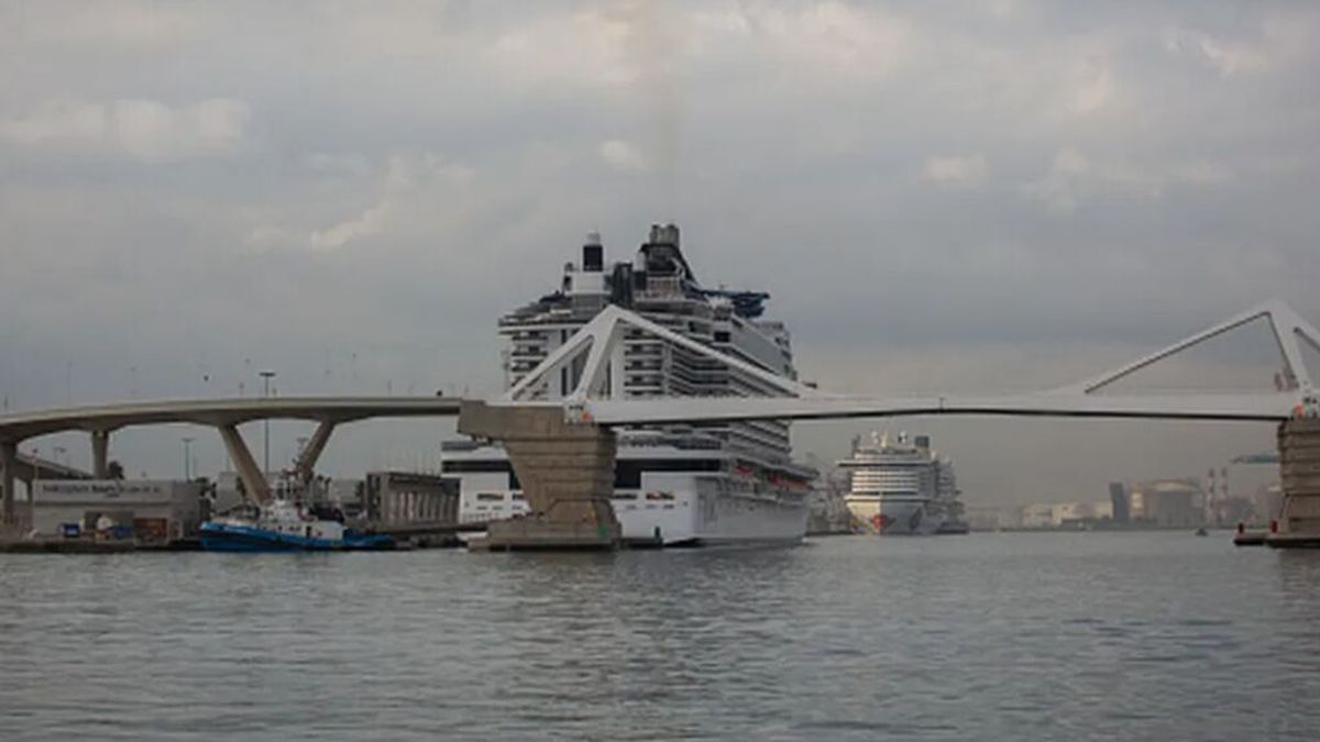 La chica encontrada muerta en el puerto de Barcelona fue violada y después lanzada desde un puente