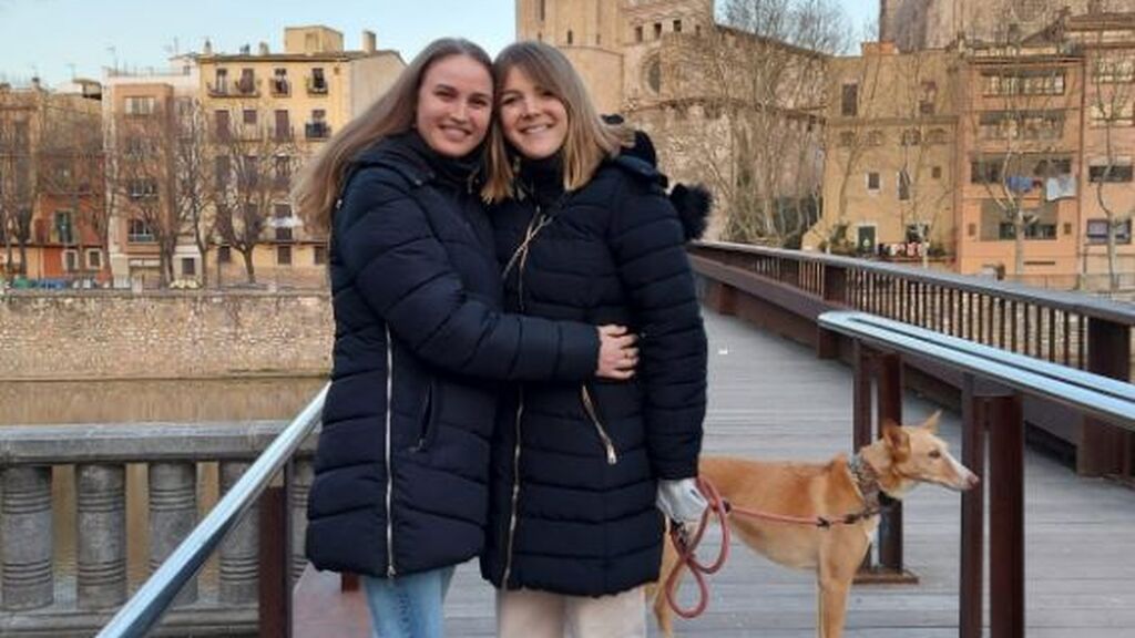 Dos hermanas ucranianas, separadas con 5 y 6 años, se reencuentran 20 años después en España
