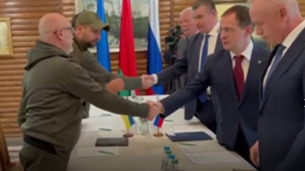 Rusia reducirá ataques en Kiev y Chernígov: Zelinski pone condiciones a su no la OTAN