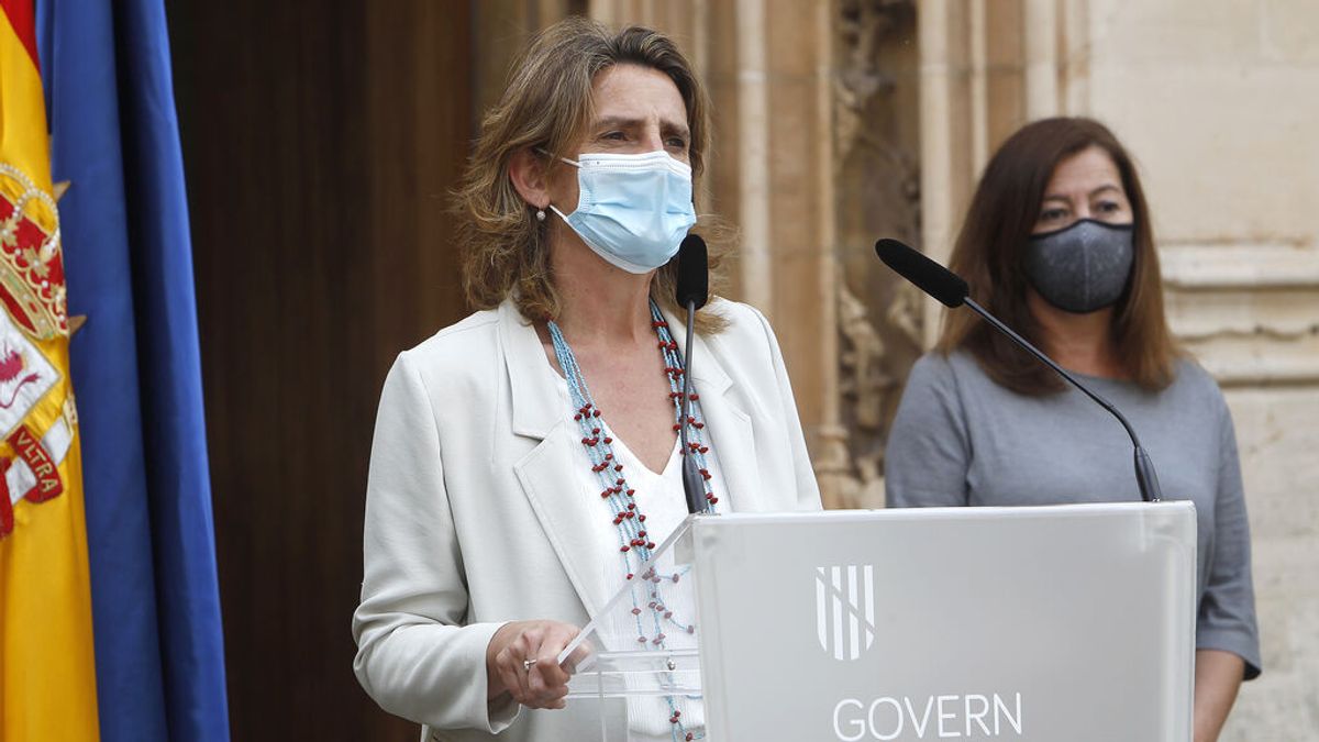 El Gobierno limitará a 70 euros el MWh los ingresos de las eléctricas en los nuevos contratos El Gobierno limitará a 70 euros el MWh los ingresos de las eléctricas en los nuevos contratos