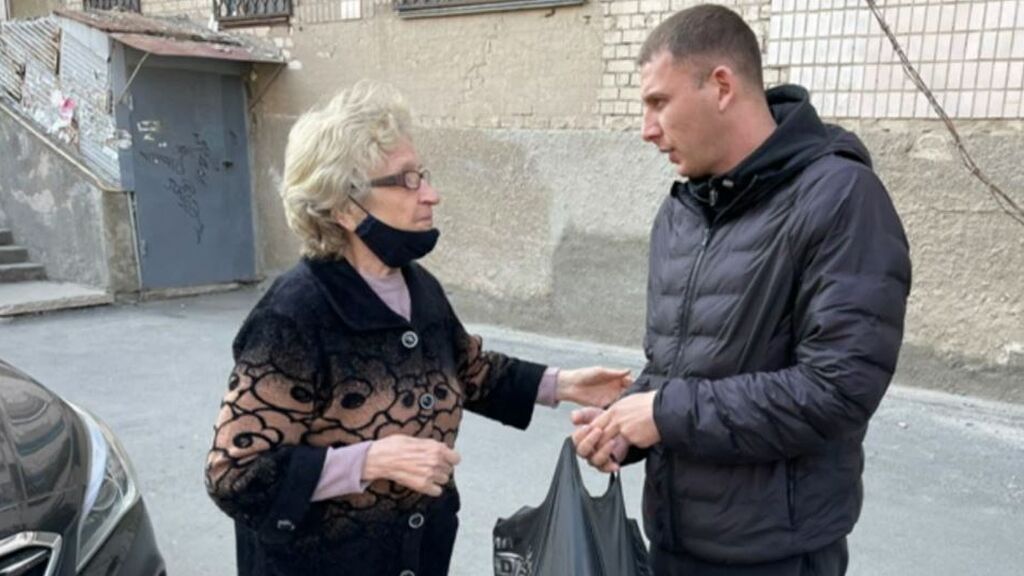 Vitaly Suárez, el "ángel de la guarda" de Jersón: muchos ucranianos en España salvan a familiares gracias a él