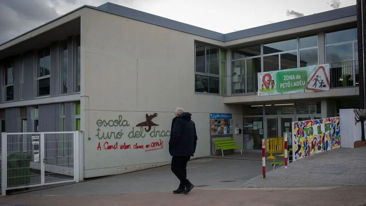 La Asamblea por una Escuela Bilingüe pide al TSJC la ejecución forzosa del 25 % de castellano La Asamblea por una Escuela Bilingüe pide al TSJC la ejecución forzosa del 25 % de castellano