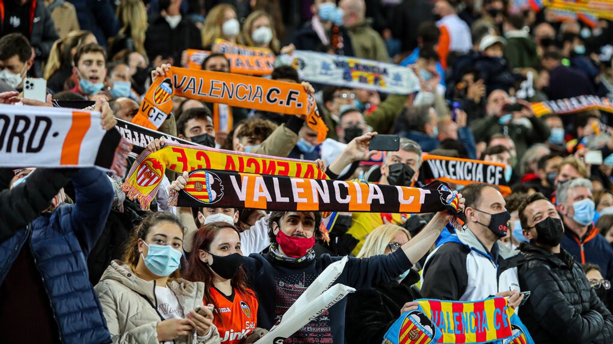 Los estadios de la Comunidad Valenciana permitirán comer y beber desde el 1 de abril Los estadios de la Comunidad Valenciana permitirán comer y beber desde el 1 de abril