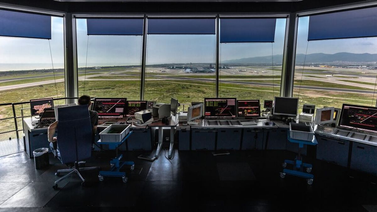 131 controladores absueltos por cierre del espacio aéreo en 2010 y las multas perdonadas 131 controladores absueltos por cierre del espacio aéreo en 2010 y las multas perdonadas