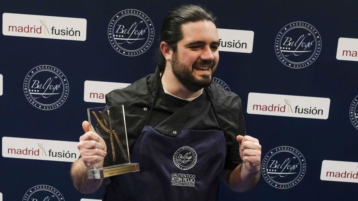 El chef gaditano Pedro Aguilera se alza Cocinero Revelación en Madrid Fusión 2022 El chef gaditano Pedro Aguilera se alza Cocinero Revelación en Madrid Fusión 2022