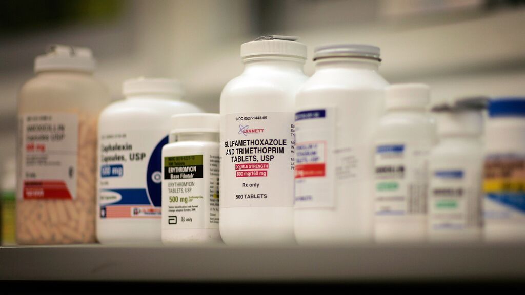 Investigadores de Harvard asocian el consumo de antibióticos en la mediana edad con el deterioro cognitivo