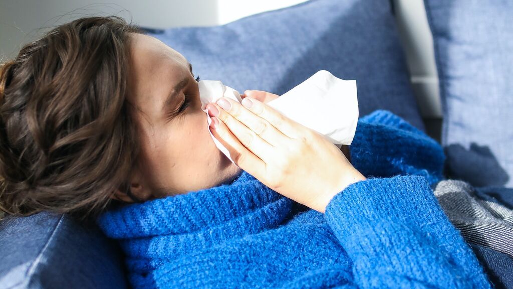 La incidencia de la gripe cae, pero todavía es alta para esta época del año