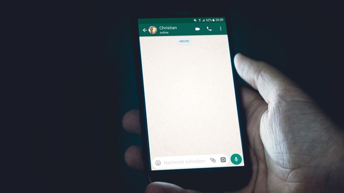 Audios de WhatsApp: ya puedes reproducirlos en segundo plano y escucharlos antes de enviar