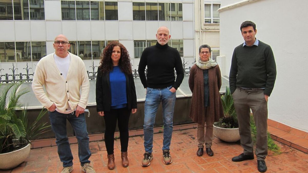 Palomas y otras víctimas de abusos de la Iglesia proponen una "comisión de la verdad" en Cataluña Palomas y otras víctimas de abusos de la Iglesia proponen una "comisión de la verdad" en Cataluña