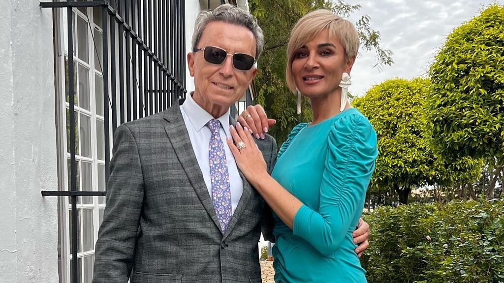 Ana María Aldón abre las puertas del dormitorio que comparte con José Ortega Cano