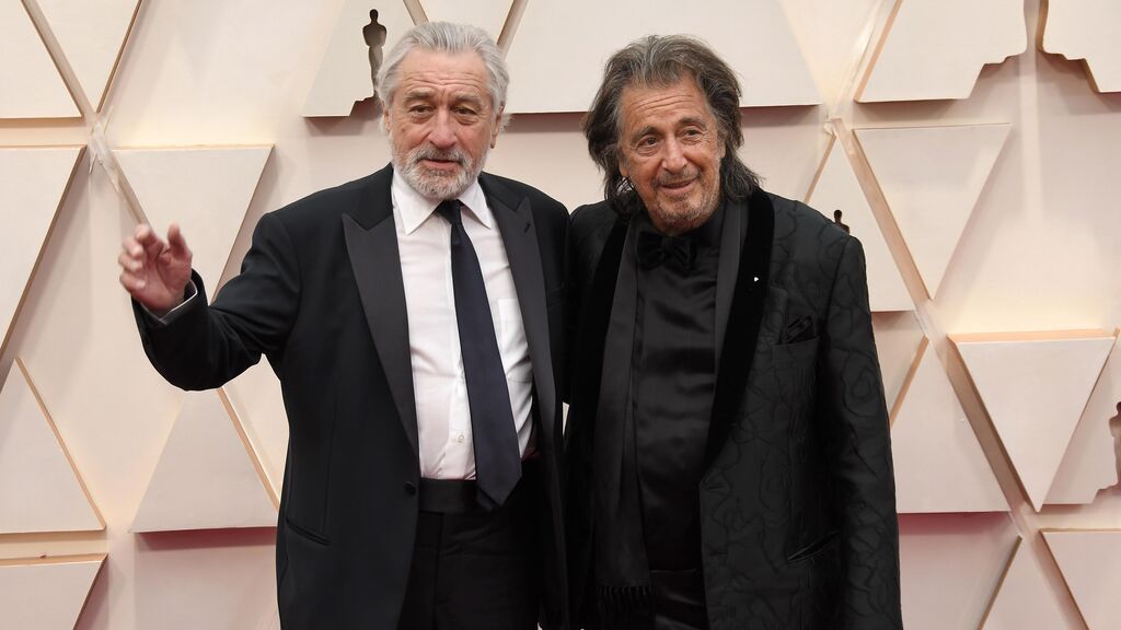 Robert De Niro y Al Pacino en la alfombra roja de los Oscar 2022.