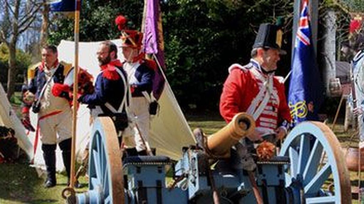 Las tropas de Napoleón vuelven a desfilar por Vitoria este fin de semana Las tropas de Napoleón vuelven a desfilar por Vitoria este fin de semana