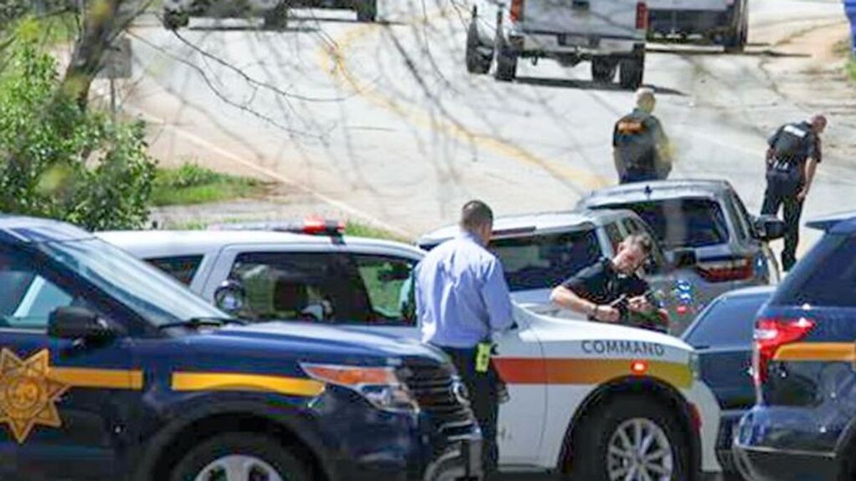 Un niño de 12 años mata a otro de un disparo en una escuela secundaria de Carolina del Sur en EEUU