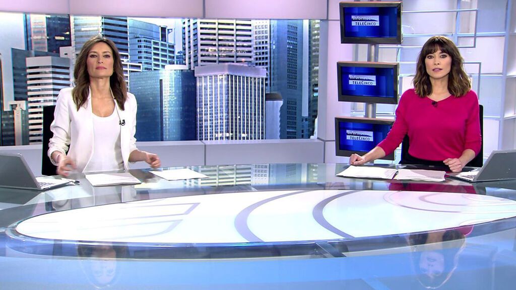 Con Arancha Morales y Laila Jiménez Informativos Telecinco 2022 Matinal 01/04/2022