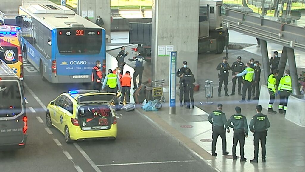 Muere atropellado por un autobús un niño de 3 años en el aeropuerto de Madrid