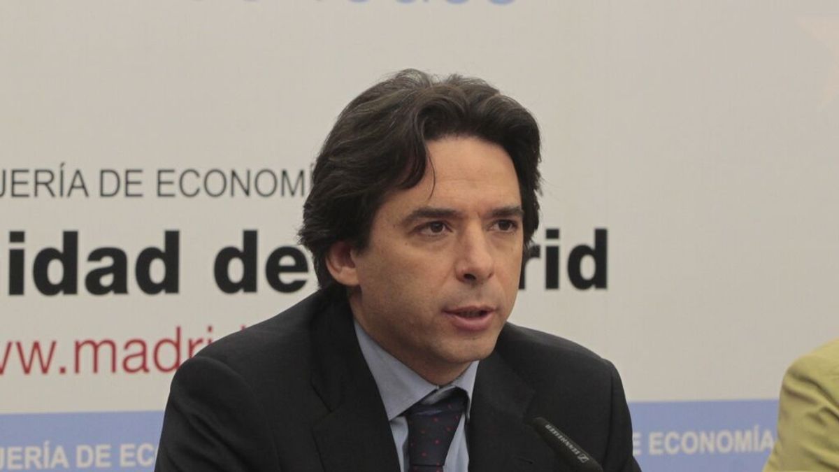 Percival Manglano y Ángel González ocuparán los escaños de Casado y Montesinos en el Congreso Percival Manglano y Ángel González ocuparán los escaños de Casado y Montesinos en el Congreso