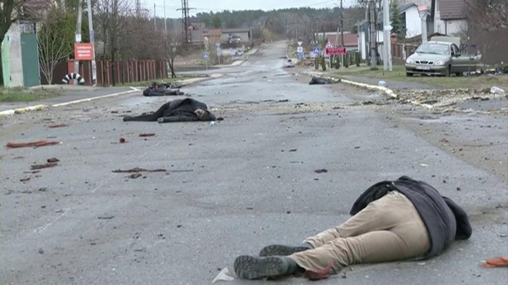IMÁGENES SENSIBLES: Ucrania culpa a Rusia de maniatar y asesinar a civiles en Bucha
