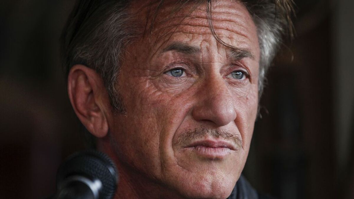 El actor Sean Penn pide a los multimillonarios que compren armas para Ucrania: "Podrían poner fin a esta guerra"