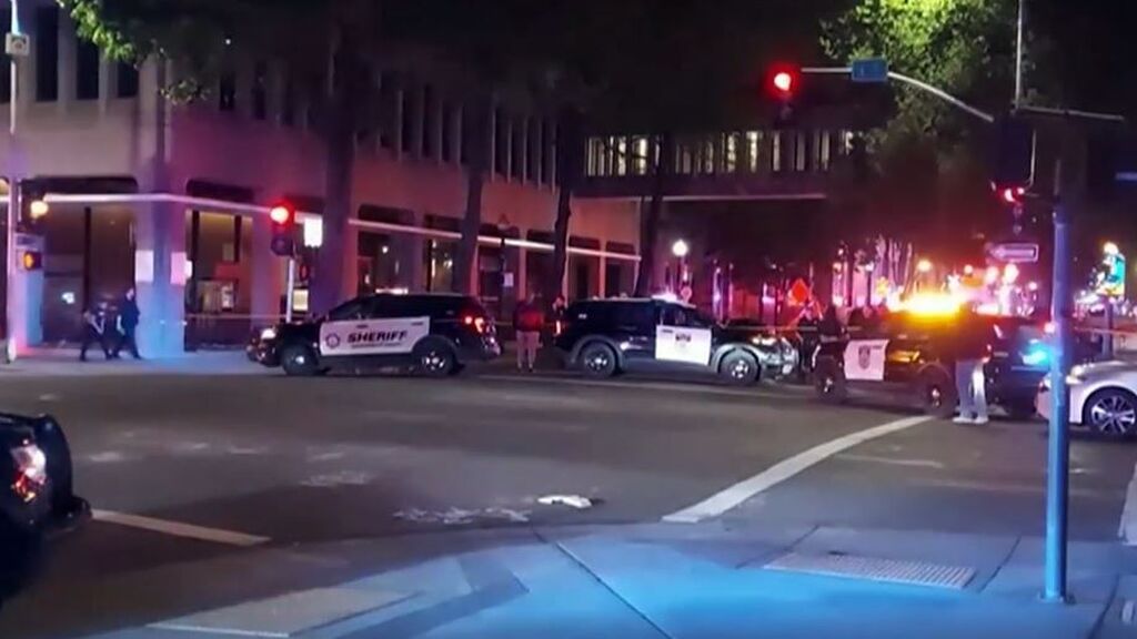Mueren seis personas y 15 resultan heridas en un tiroteo en Sacramento, California