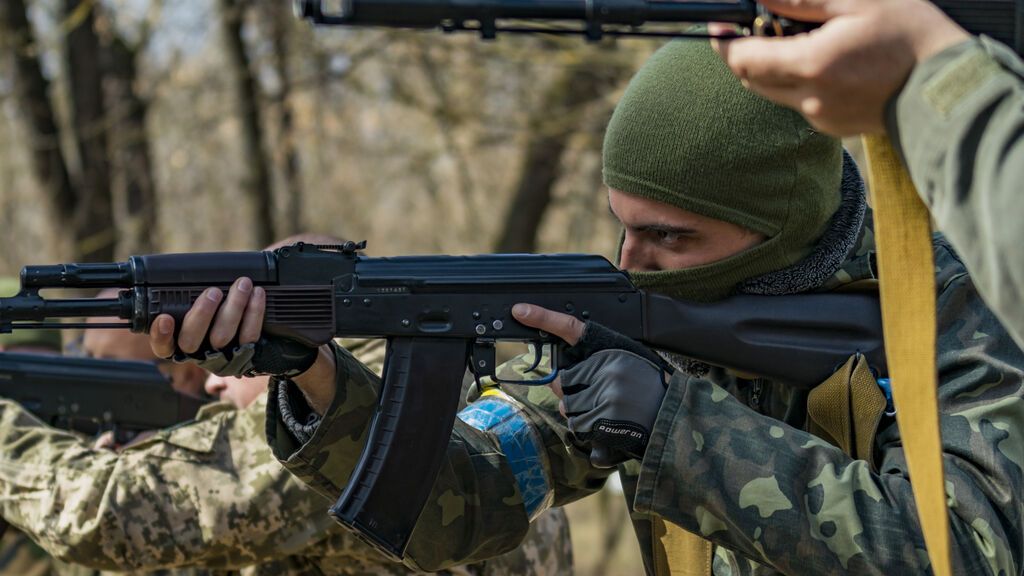 La legión internacional en Ucrania, jóvenes británicos, franceses o italianos: "Podía ayudar y estaba en casa"