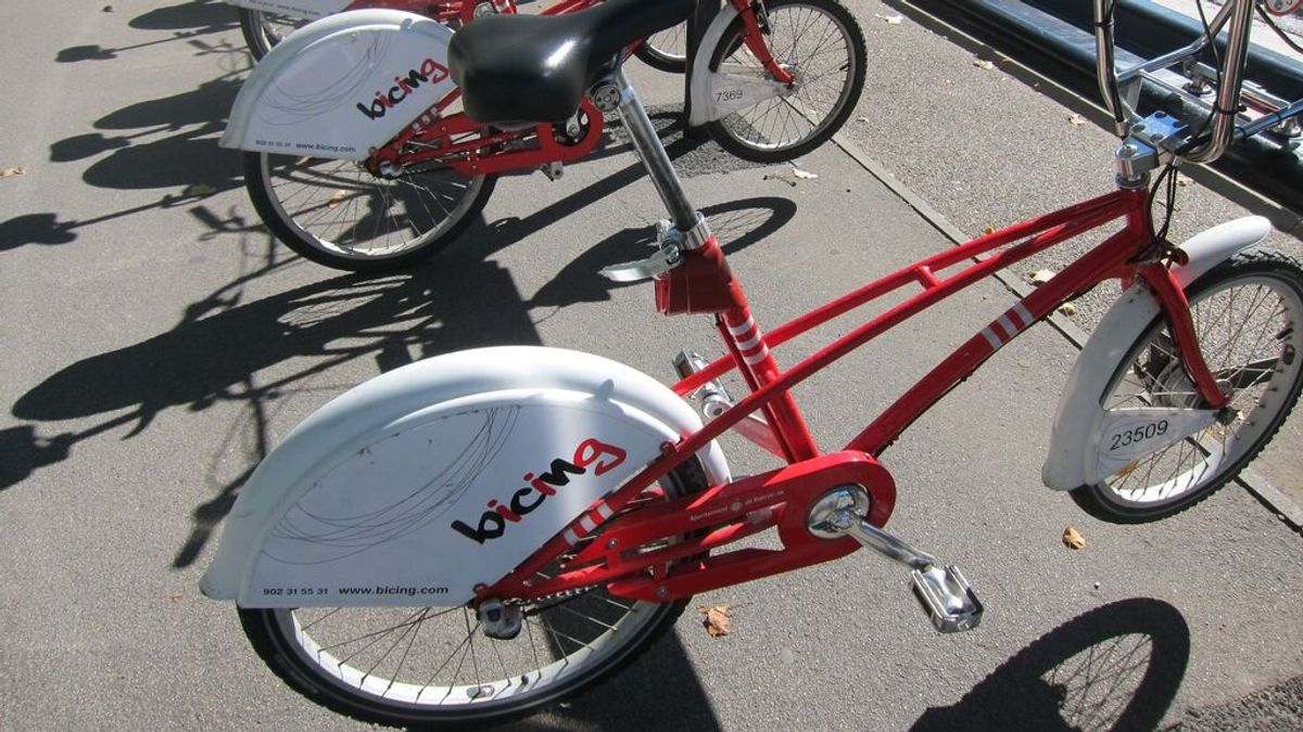 El uso cotidiano de la bicicleta y el patinete aumenta un 49% en el área metropolitana de Barcelona El uso cotidiano de la bicicleta y el patinete aumenta un 49% en el área metropolitana de Barcelona