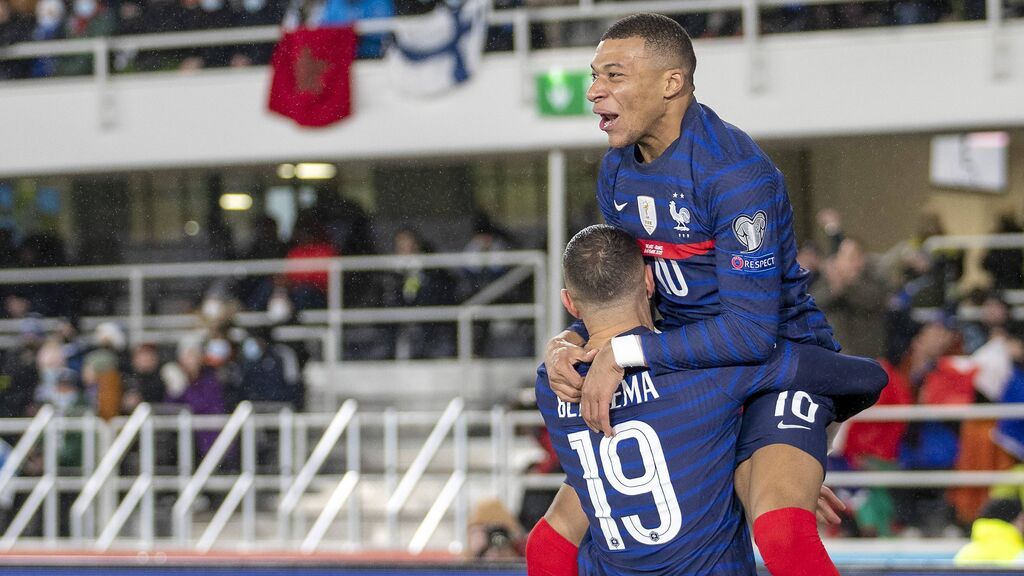 Benzema elogia a Mbappé en plena oleada de rumores sobre su renovación