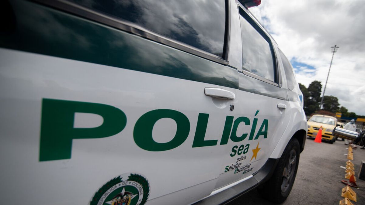 Un hombre acusado de violar a su hija de 4 años es abusado por reclusos en Colombia