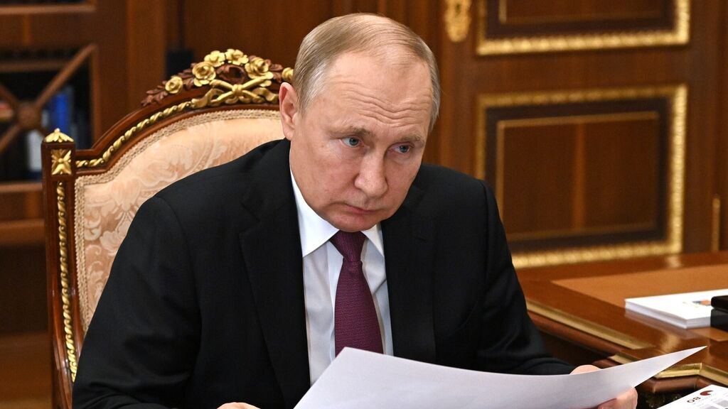 Estados Unidos impone sanciones a las hijas de Putin y a los principales bancos rusos