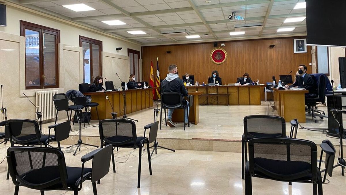 La Fiscalía pide 7 años de cárcel para un acusado de abusar sexualmente de su amiga semiinconsciente La Fiscalía pide 7 años de cárcel para un acusado de abusar sexualmente de su amiga semiinconsciente
